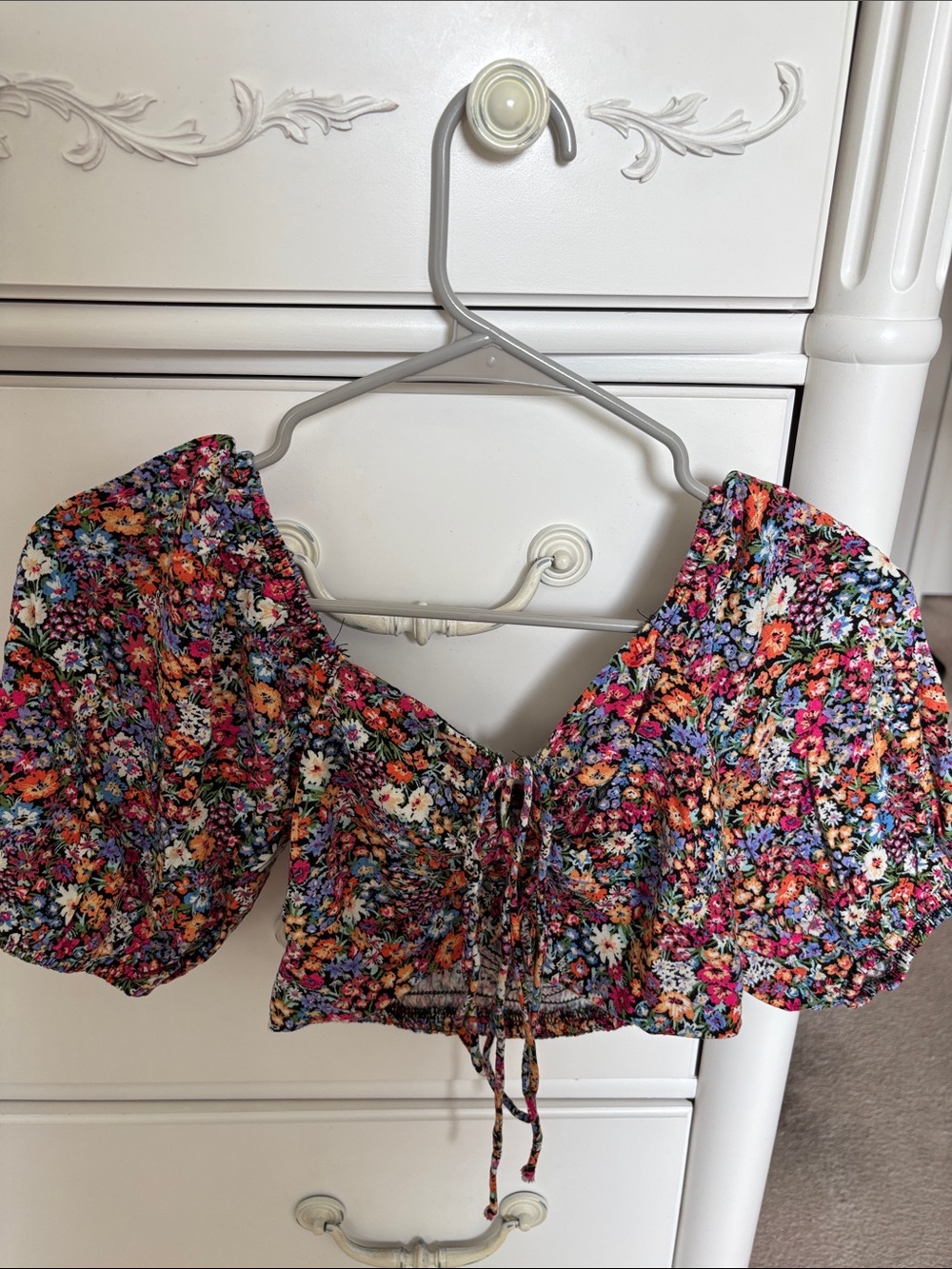 Floral Puff-Sleeve Crop Top in Multicolor